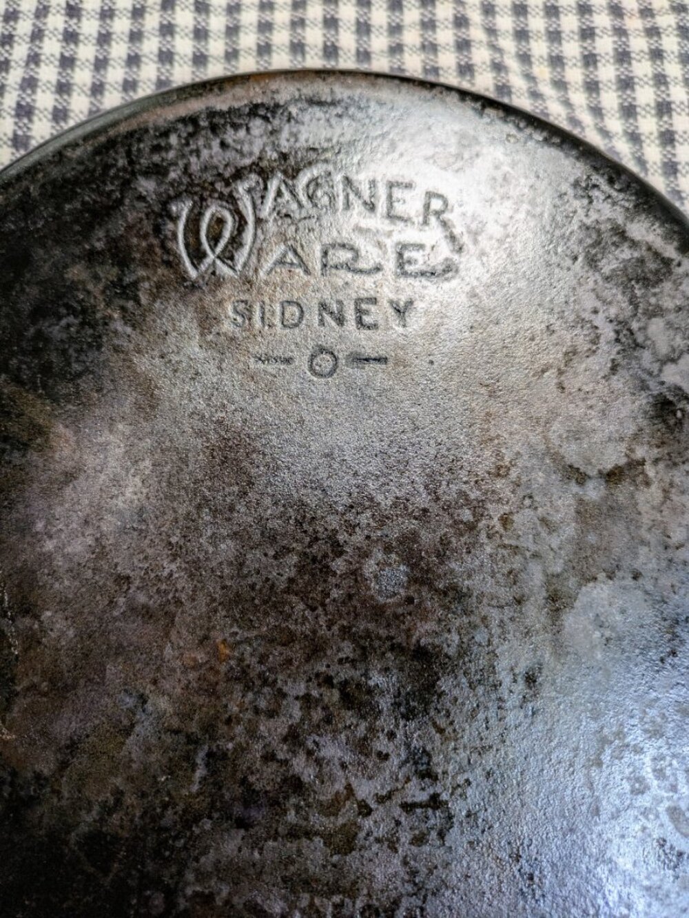 Wagner Ware Sidney "O" No. 8 Cast Iron Skillet- Vintage - Picture 4 of 14